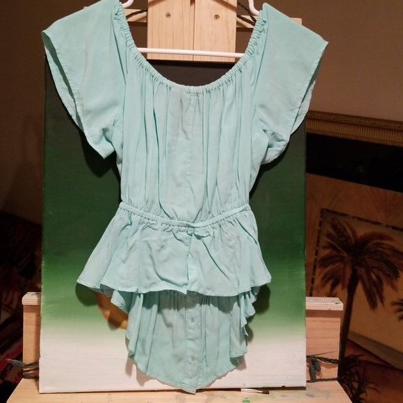 Top - Picture 3 of 3